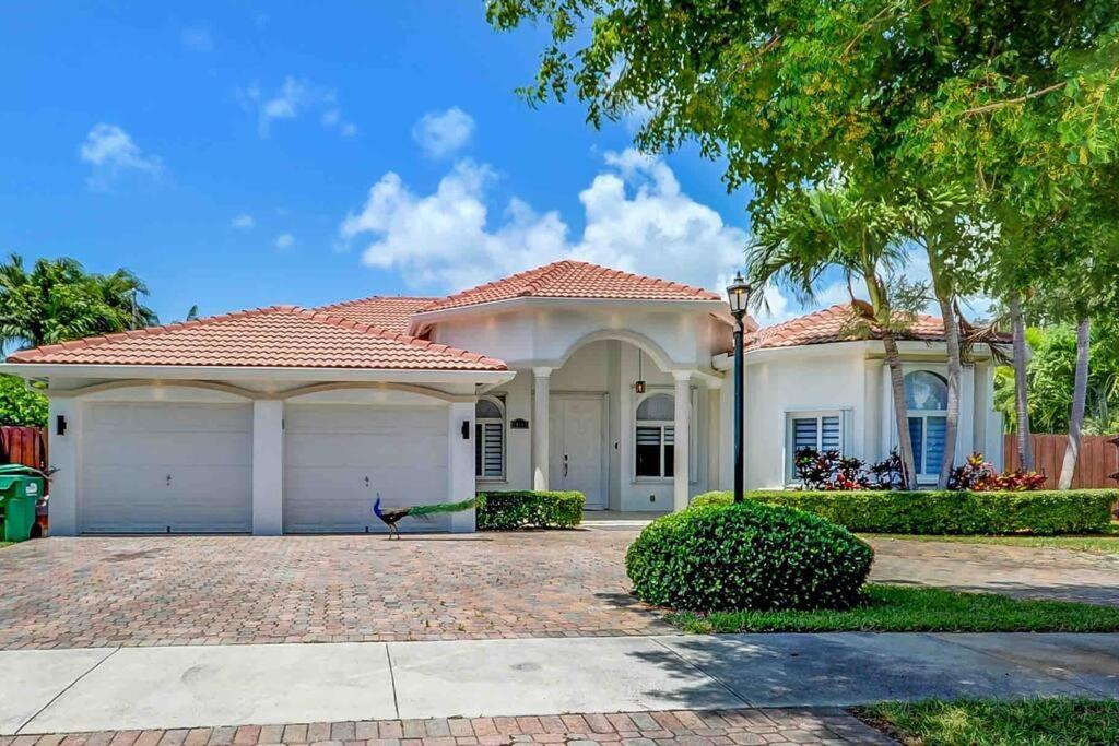 Miami 5Br Villa W Heated Pool, Games & Bbq L01 커틀러 베이 외부 사진