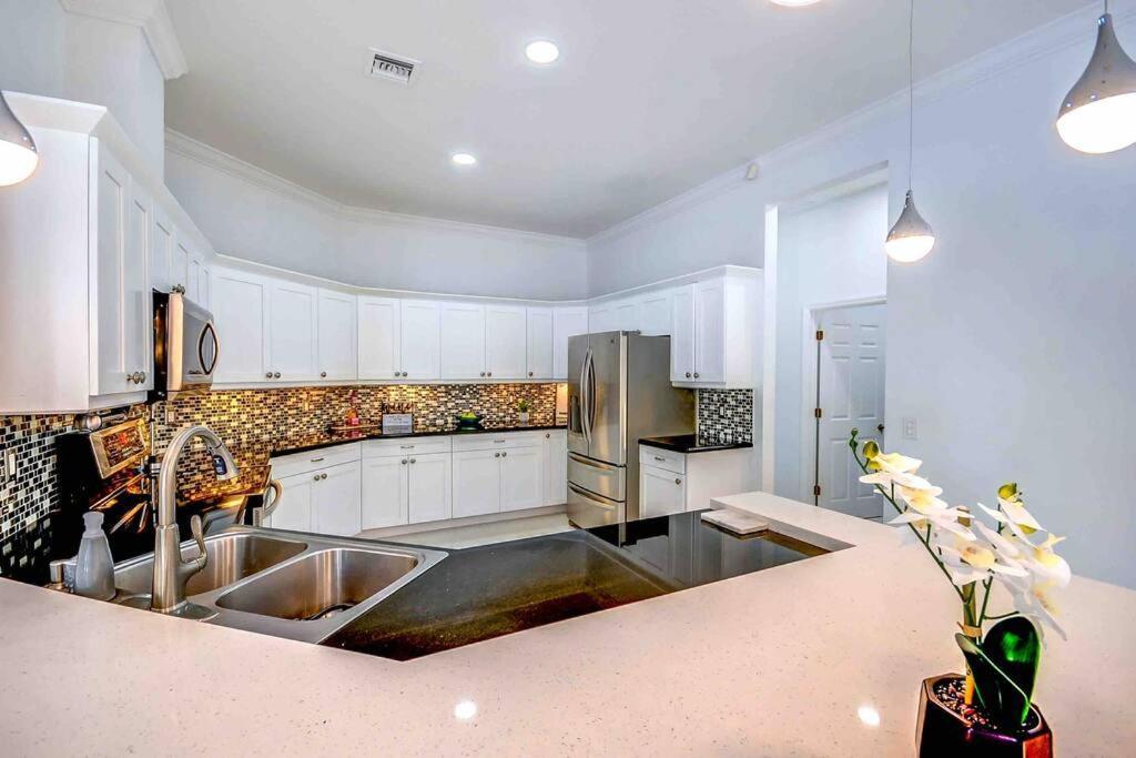 Miami 5Br Villa W Heated Pool, Games & Bbq L01 커틀러 베이 외부 사진