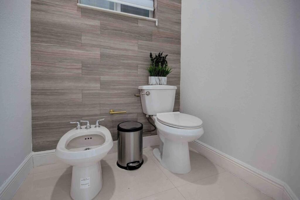 Miami 5Br Villa W Heated Pool, Games & Bbq L01 커틀러 베이 외부 사진